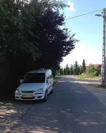 بيت ضيافة Grill Garten Vendeghaz كيستاي