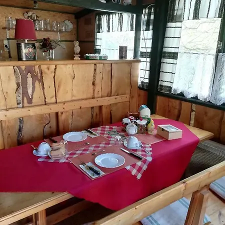 Grill Garten Vendeghaz 3* كيستاي