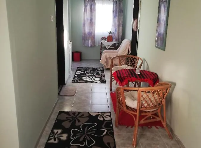 Grill Garten Vendégház Pensión 3*