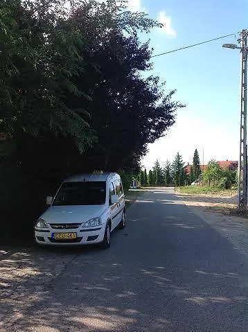 בית הארחה Grill Garten Vendeghaz קסזטלי