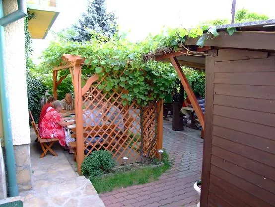 בית הארחה Grill Garten Vendeghaz 3*